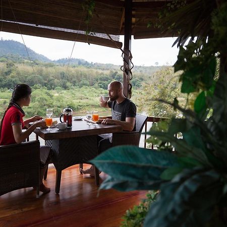 Shangri-Lao Resort Луанг Прабанг Екстериор снимка